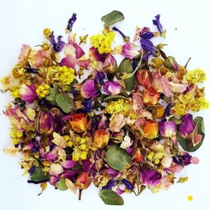 Mixed Dried flowers for Candle decorating – Rose Buds, Rose Petals, Eucalyptus and more 12gm bag